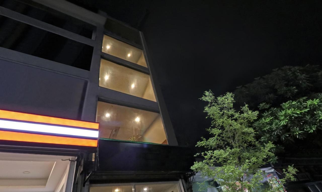 Treebo Galaxy Rooms Nova Deli Exterior foto