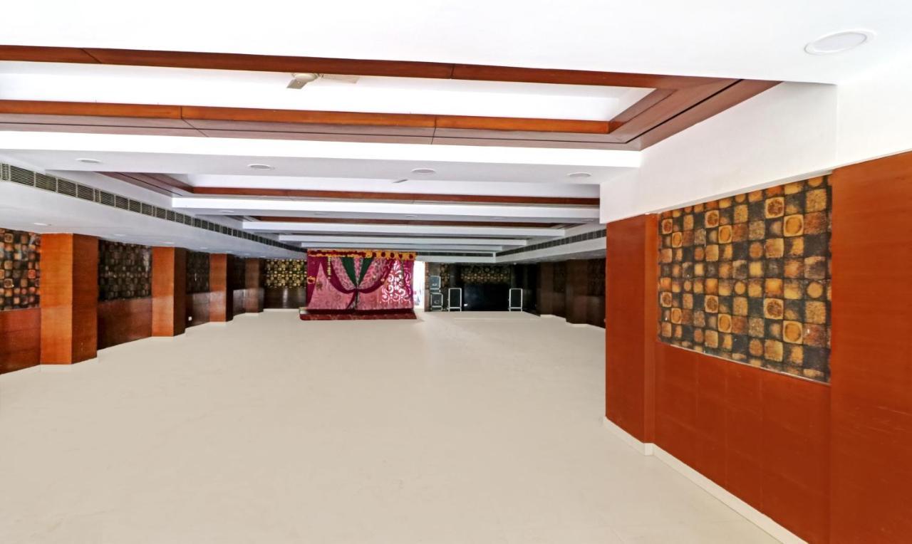 Treebo Galaxy Rooms Nova Deli Exterior foto